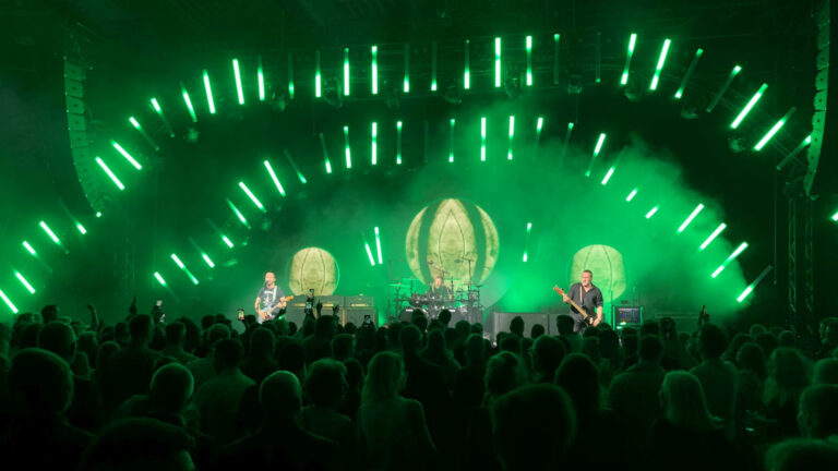 av løsning til koncert